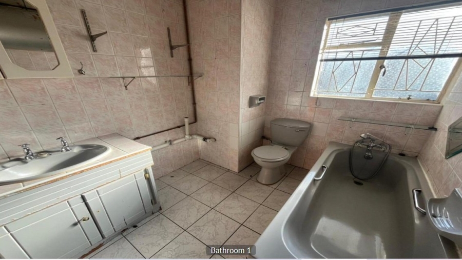 2 Bedroom Property for Sale in Flamwood North West